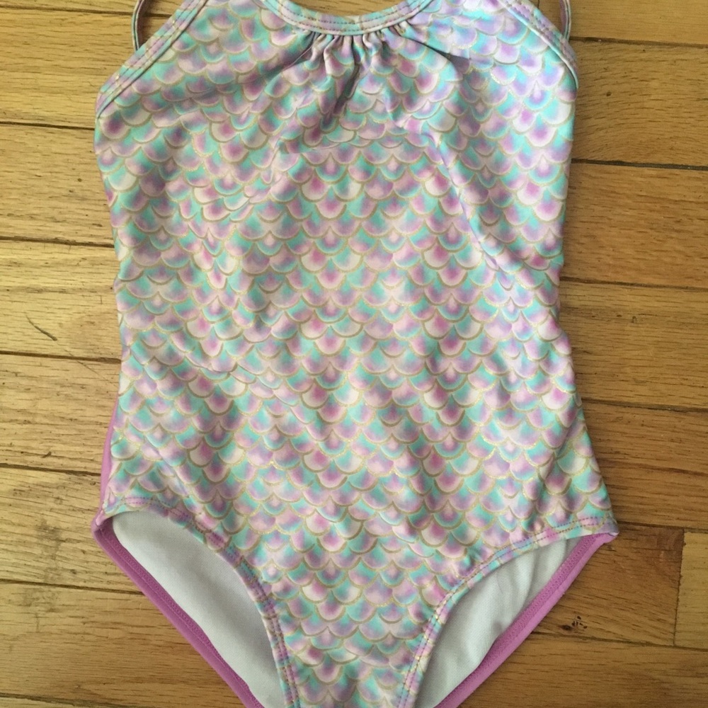 Cat & Jack girls swimsuit